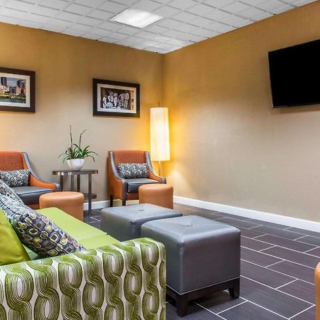 Quality Inn New Kensington Eksteriør billede