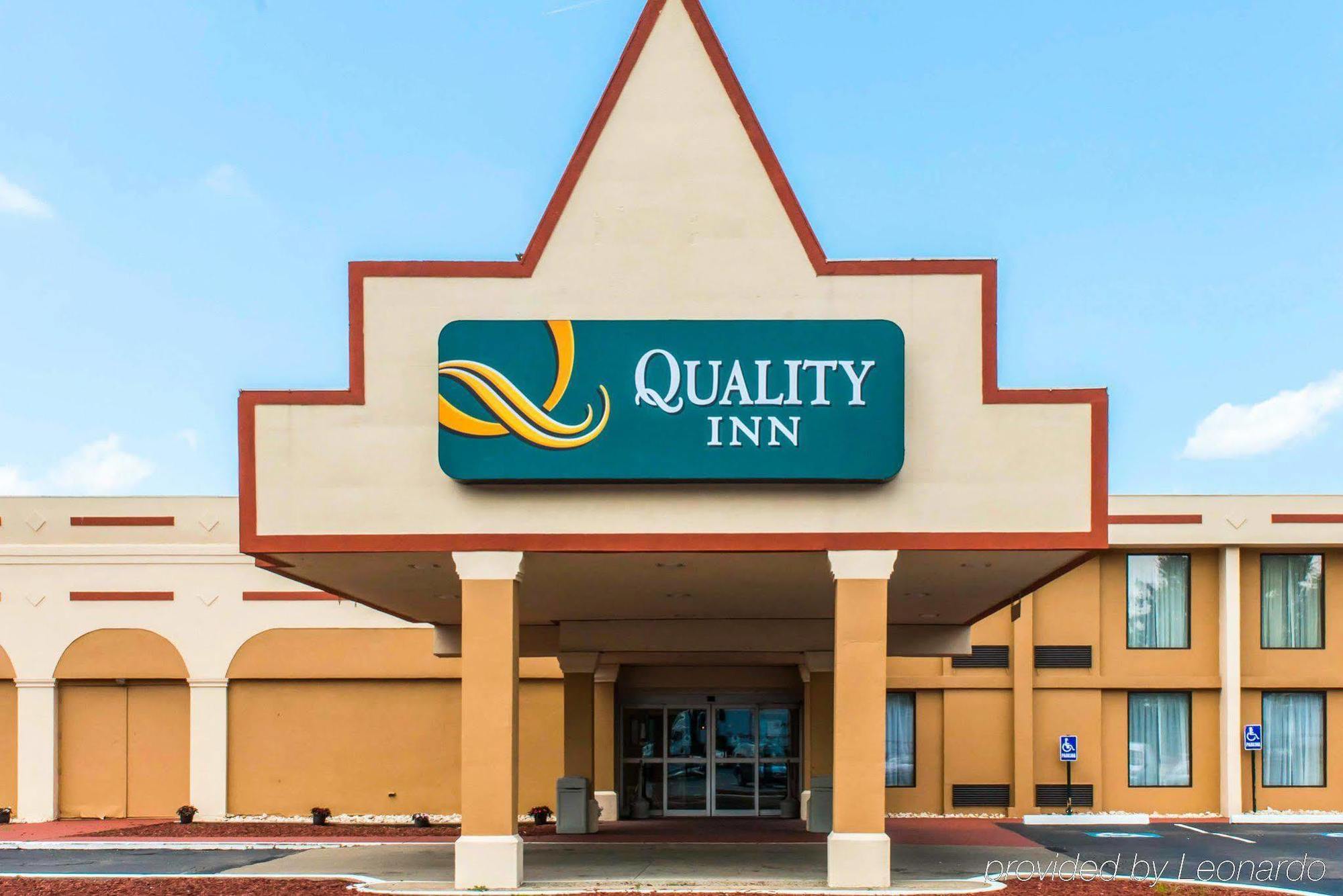 Quality Inn New Kensington Eksteriør billede