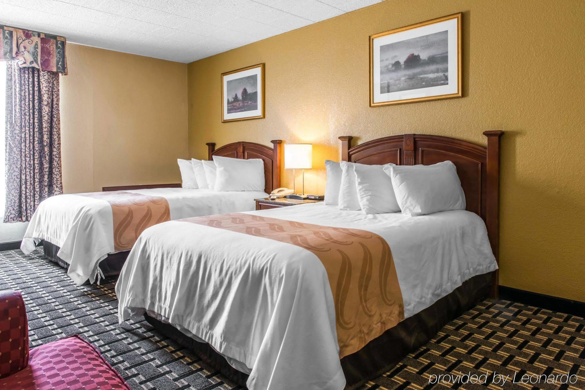 Quality Inn New Kensington Eksteriør billede